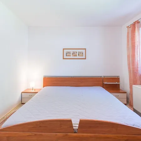 Karl's Ruhe, 01 Apartment